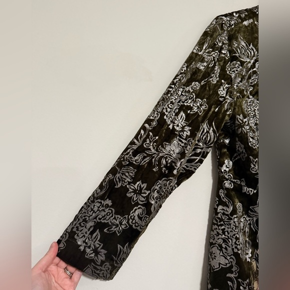 Chico’s Green Floral Velvet Jacket Size 1 Medium Petite Boho Chic Fairy Steam - Picture 2 of 9